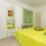 Bed & Breakfast Dimora Picco Bello 3*
