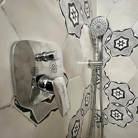 Dimora Picco Bed & Breakfast 3*